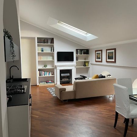Civico 16 Apartment Chiaravalle Luaran gambar